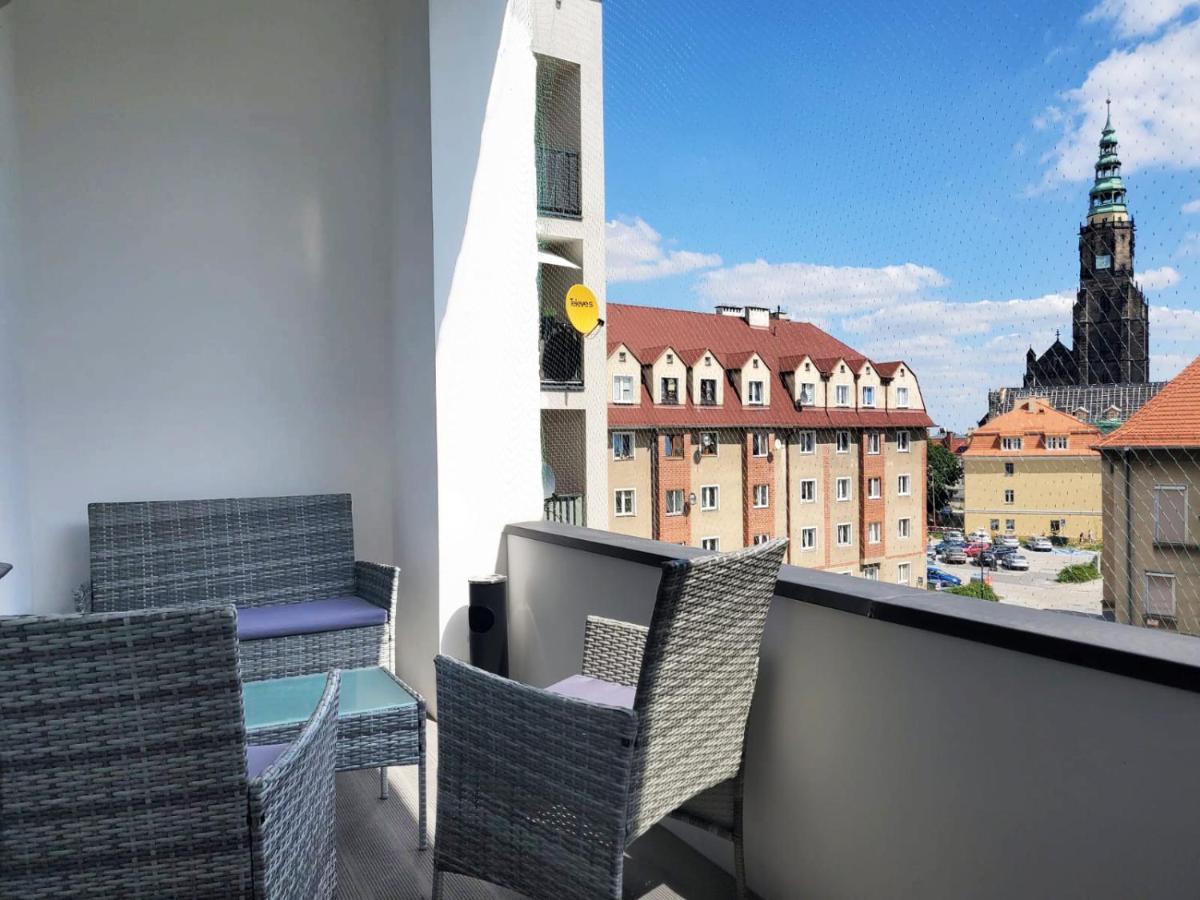 Centrum Apartament Stylowy Świdnica Buitenkant foto